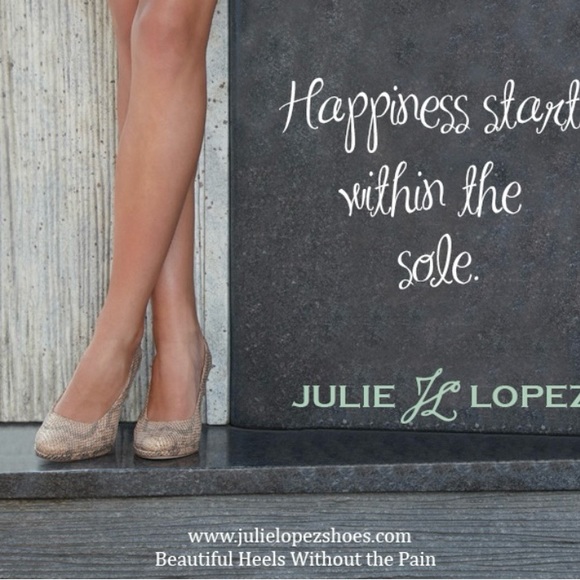 Julie Lopez Layla Nude Python Platform Heels Size 7 - Picture 3 of 11